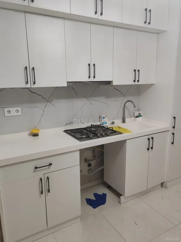Kirayə verilir 2 otaqlı mənzil 66 m²