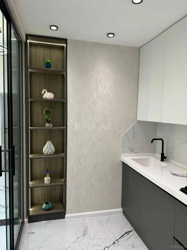 Kirayə verilir 2 otaqlı mənzil 65 m²