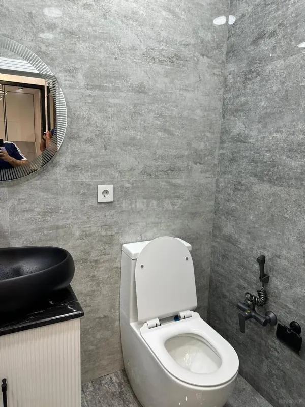 Kirayə verilir 2 otaqlı mənzil 65 m²