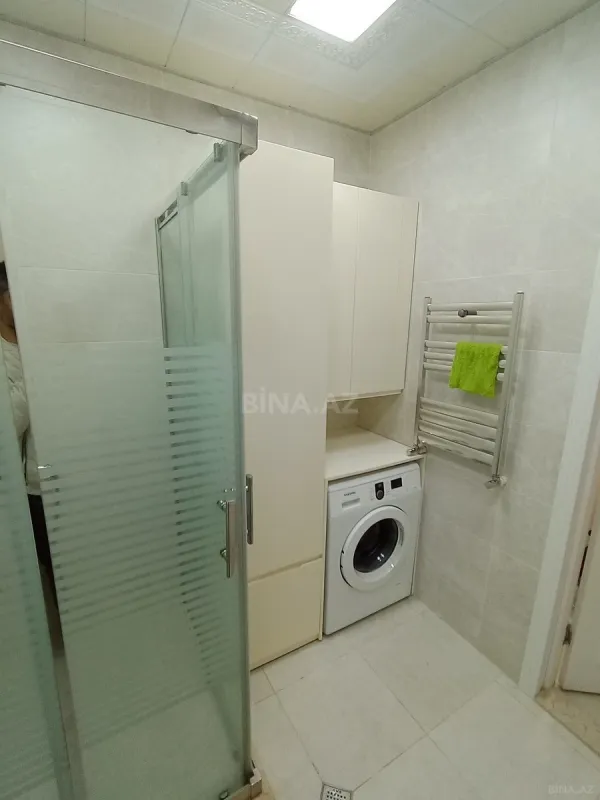 Kirayə verilir 2 otaqlı mənzil 65 m²
