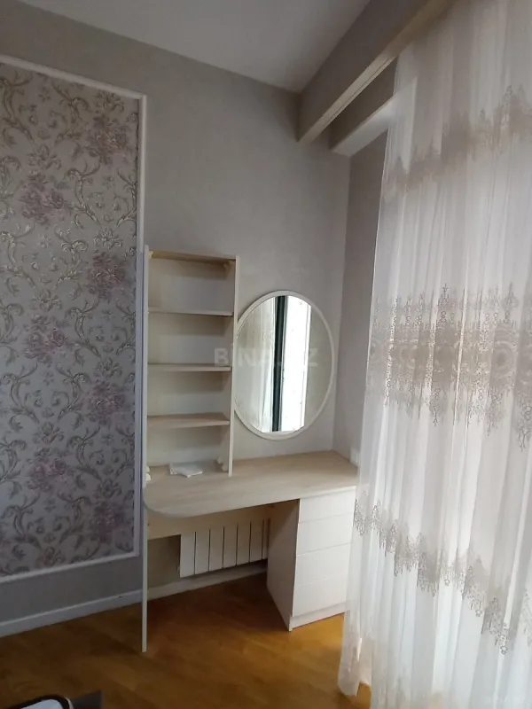Kirayə verilir 2 otaqlı mənzil 65 m²