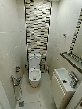 Kirayə verilir 2 otaqlı mənzil 65 m²