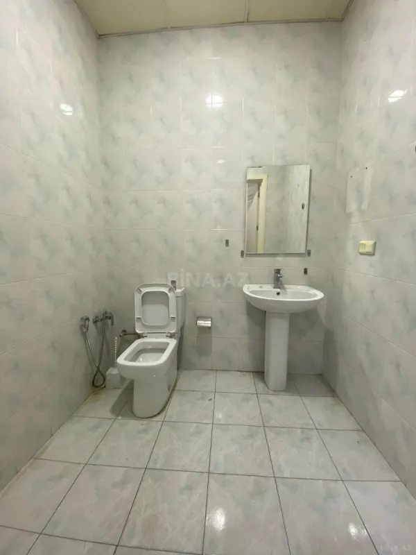 Kirayə verilir 5 otaqlı ofis 220 m²