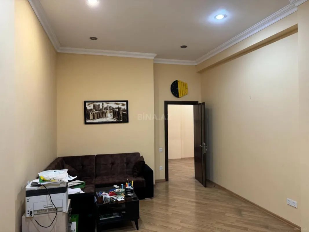 Kirayə verilir 3 otaqlı ofis 150 m²
