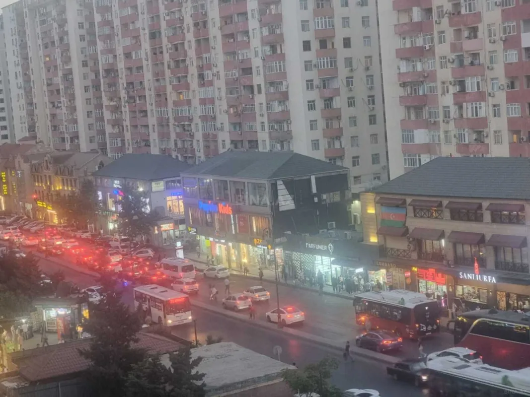 Kirayə verilir 2 otaqlı mənzil 65 m²