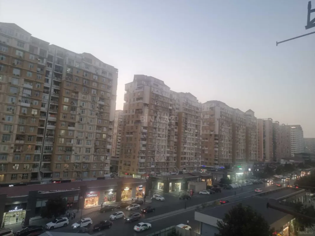 Kirayə verilir 2 otaqlı mənzil 65 m²