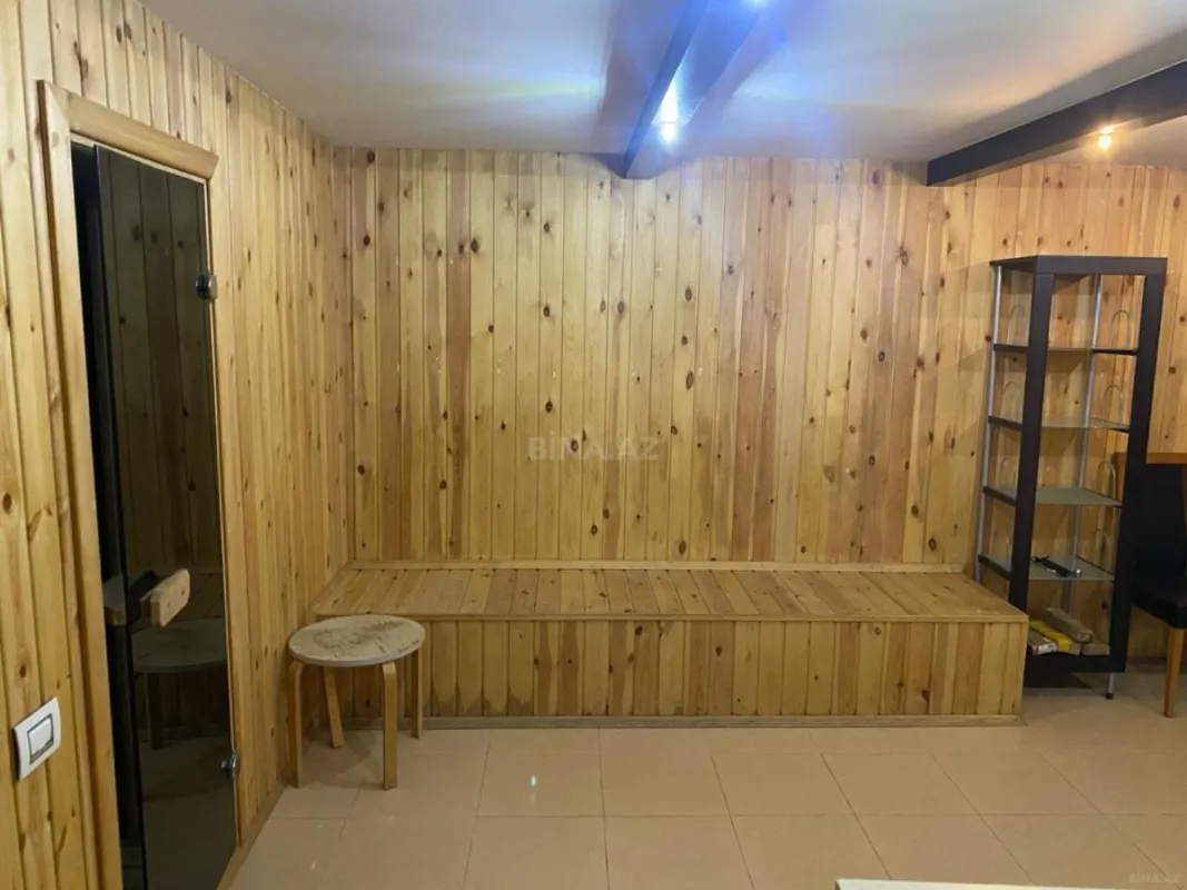 Satılır 7 otaqlı həyət evi 280 m²