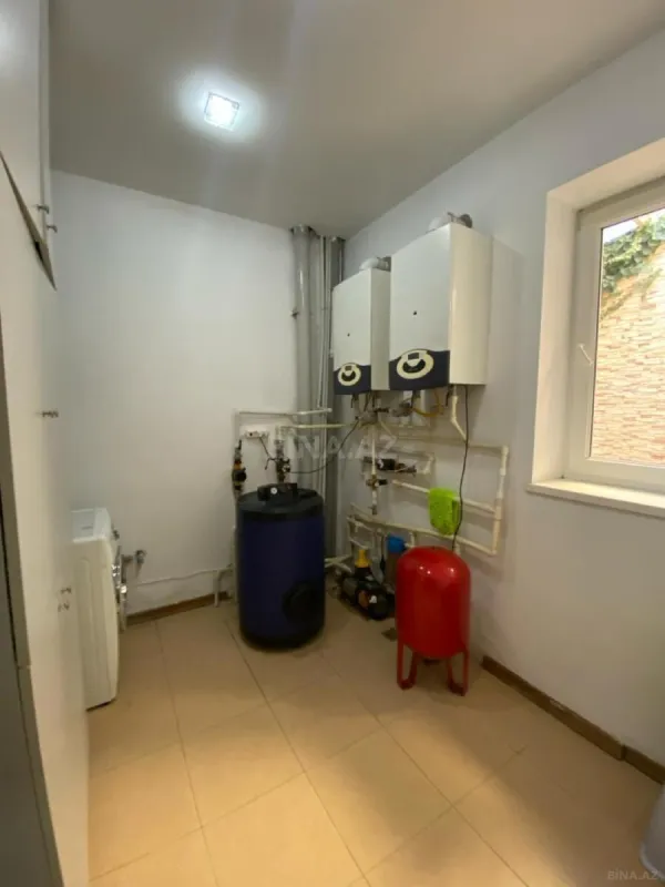 Satılır 7 otaqlı həyət evi 280 m²