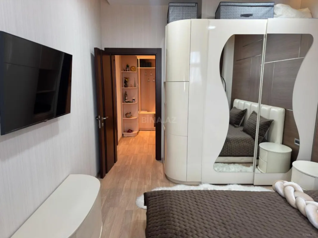 Satılır 2 otaqlı mənzil 65 m²