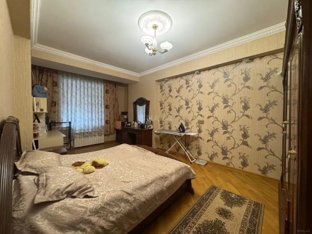 Satılır 3 otaqlı mənzil 110 m²