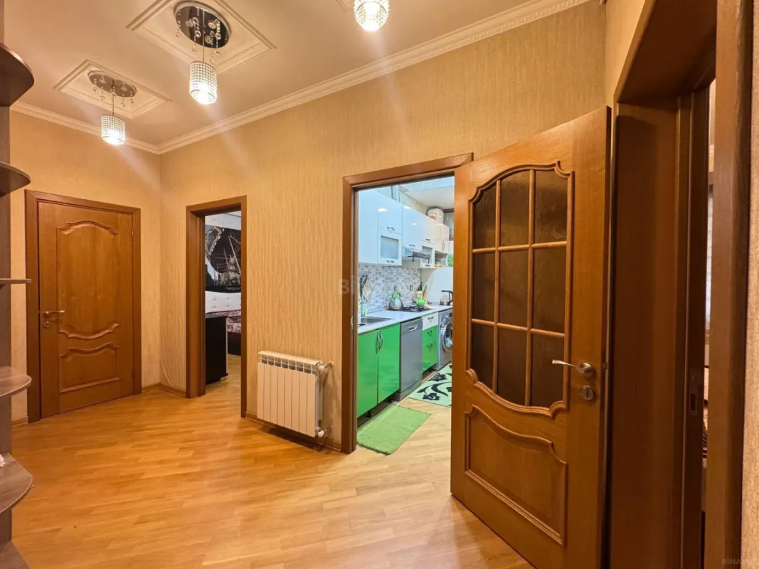 Satılır 3 otaqlı mənzil 110 m²