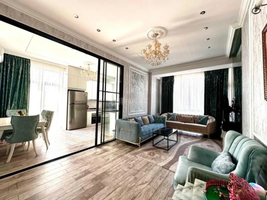 Satılır 3 otaqlı mənzil 117 m²