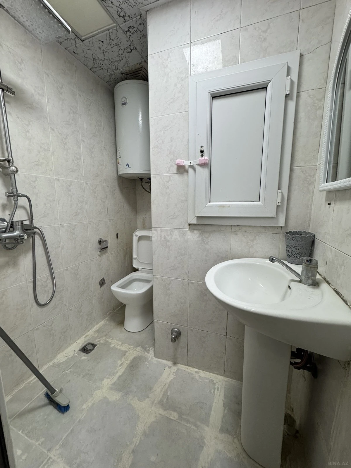 Kirayə verilir 2 otaqlı mənzil 45 m²