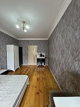 Kirayə verilir 2 otaqlı mənzil 45 m²