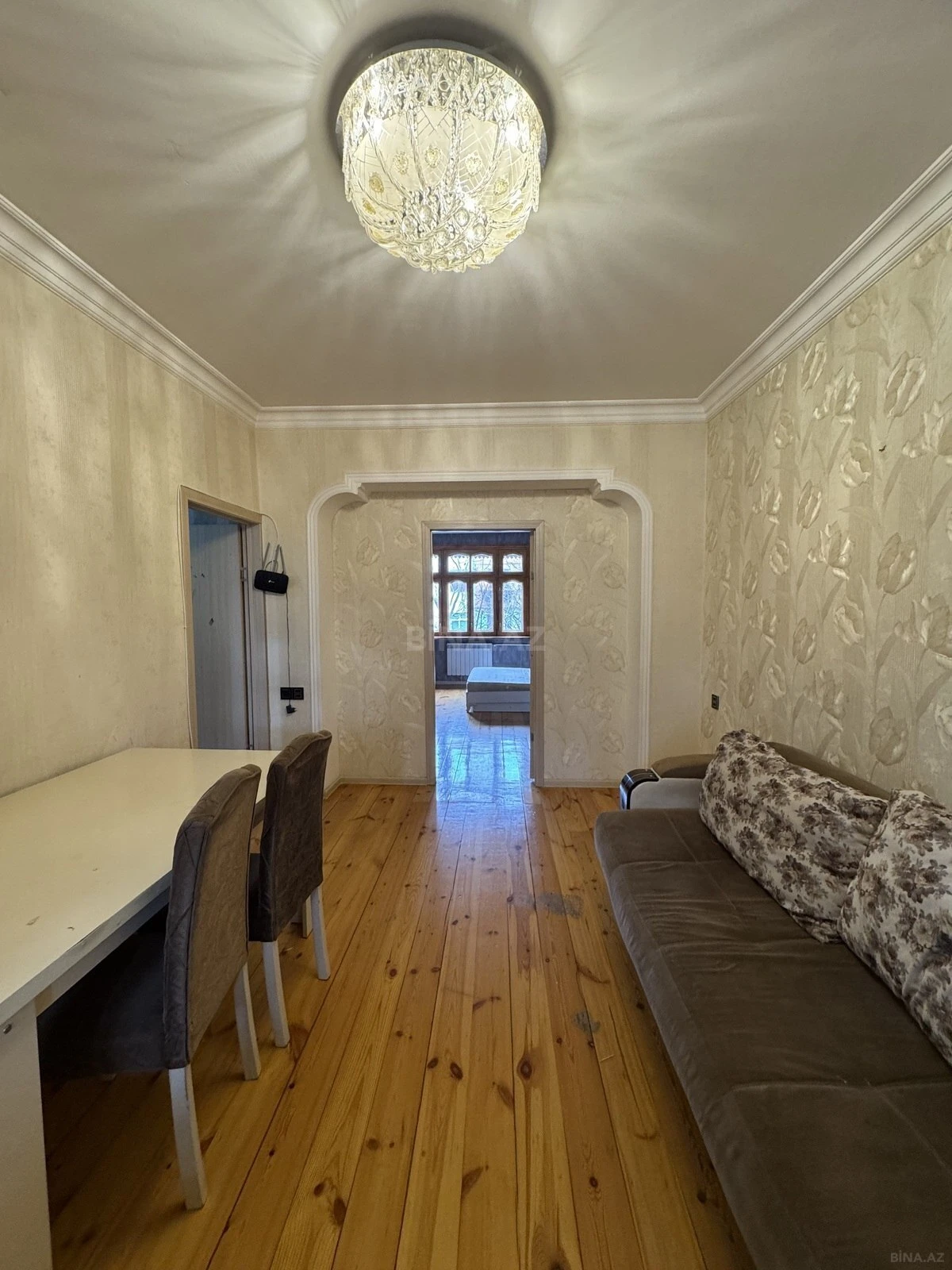 Kirayə verilir 2 otaqlı mənzil 45 m²
