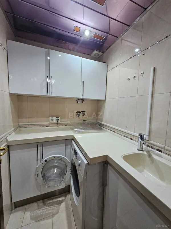 Kirayə verilir 4 otaqlı mənzil 180 m²