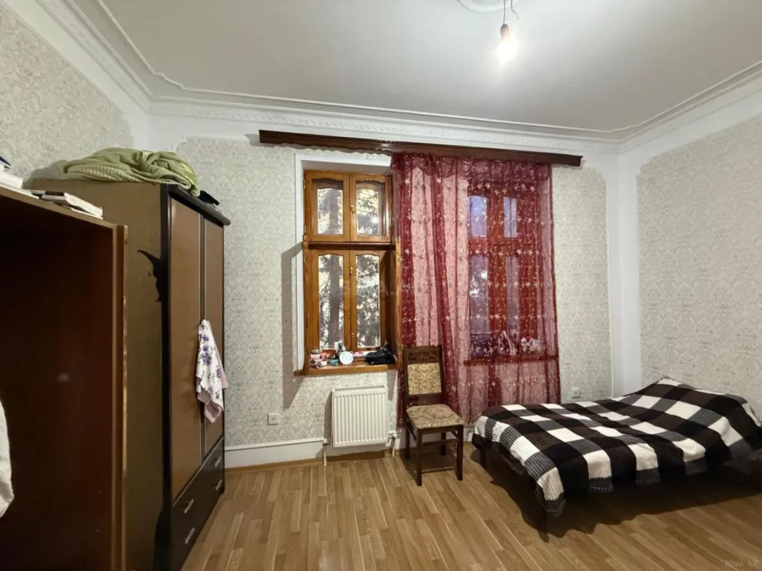 Satılır 4 otaqlı mənzil 73 m²
