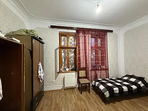 Satılır 4 otaqlı mənzil 73 m²