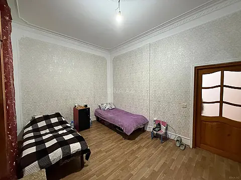 Satılır 4 otaqlı mənzil 73 m²