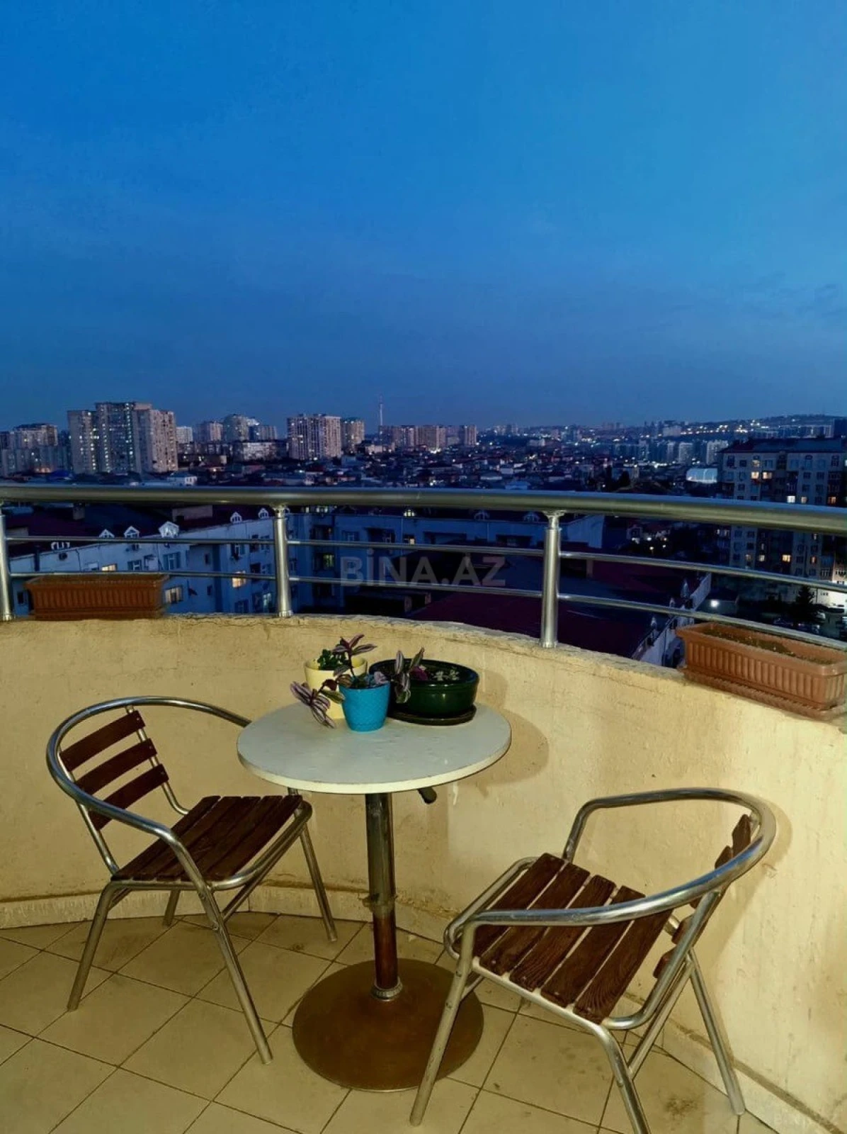 Satılır 2 otaqlı mənzil 80 m²