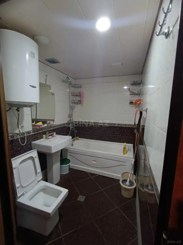 Satılır 3 otaqlı mənzil 110 m²