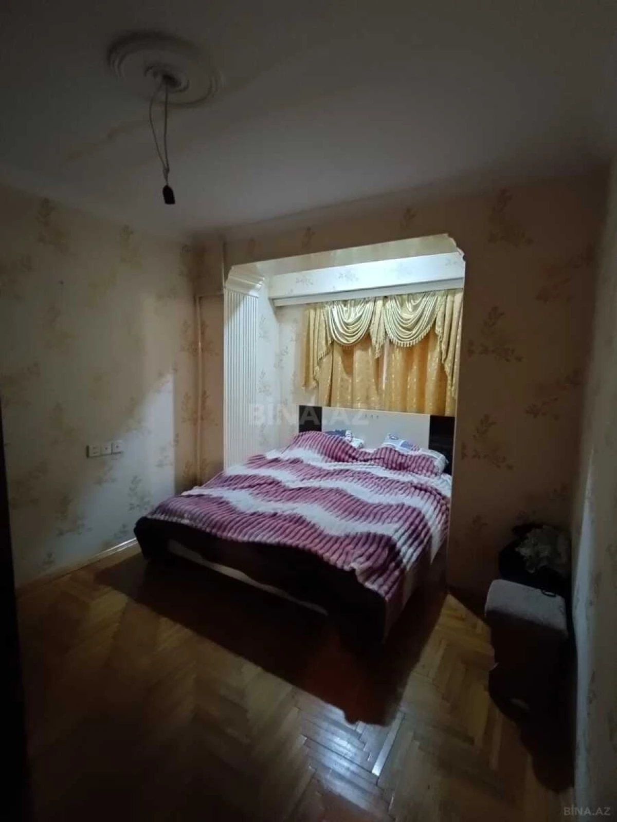 Satılır 3 otaqlı mənzil 110 m²