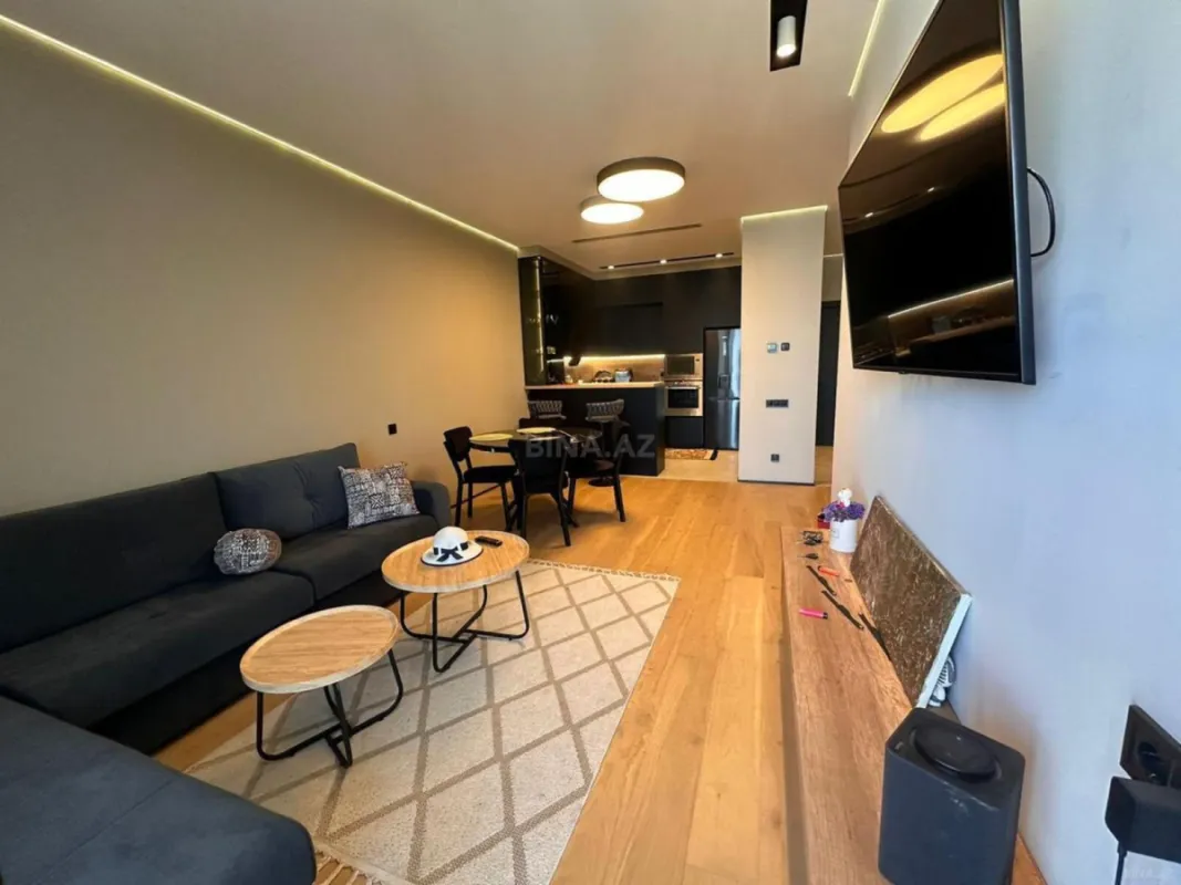 Kirayə verilir 2 otaqlı mənzil 79 m²