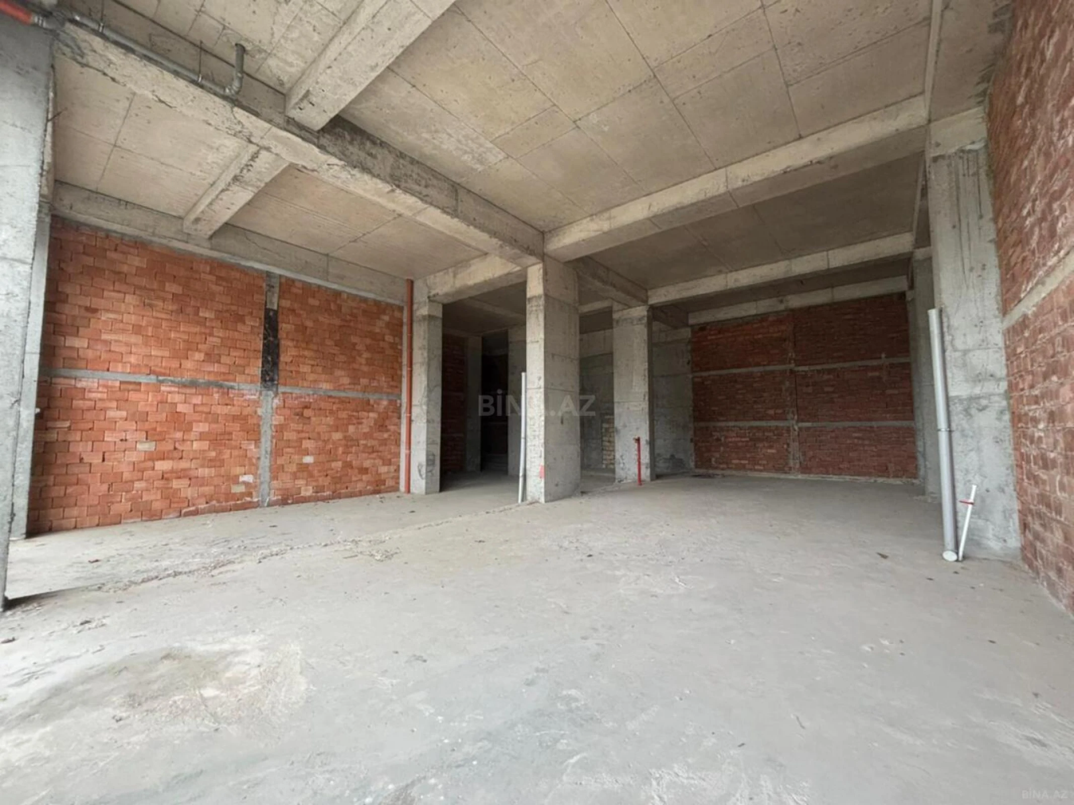 Kirayə verilir obyekt 245 m²