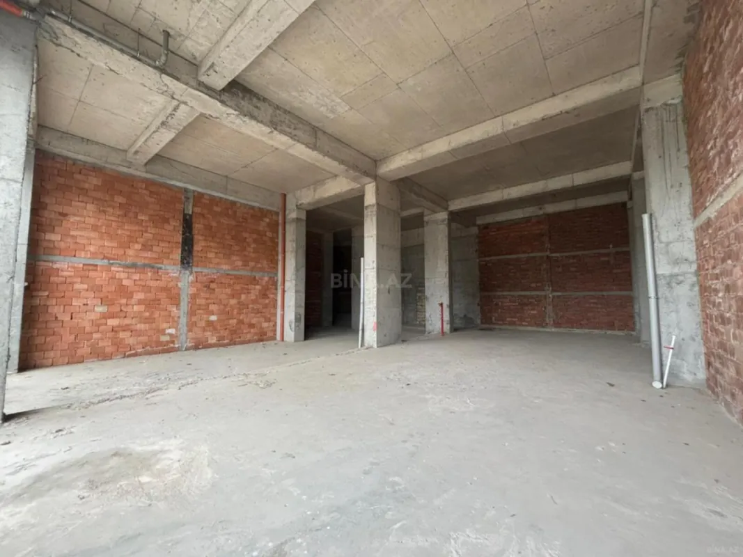 Kirayə verilir obyekt 245 m²