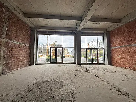 Kirayə verilir obyekt 245 m²