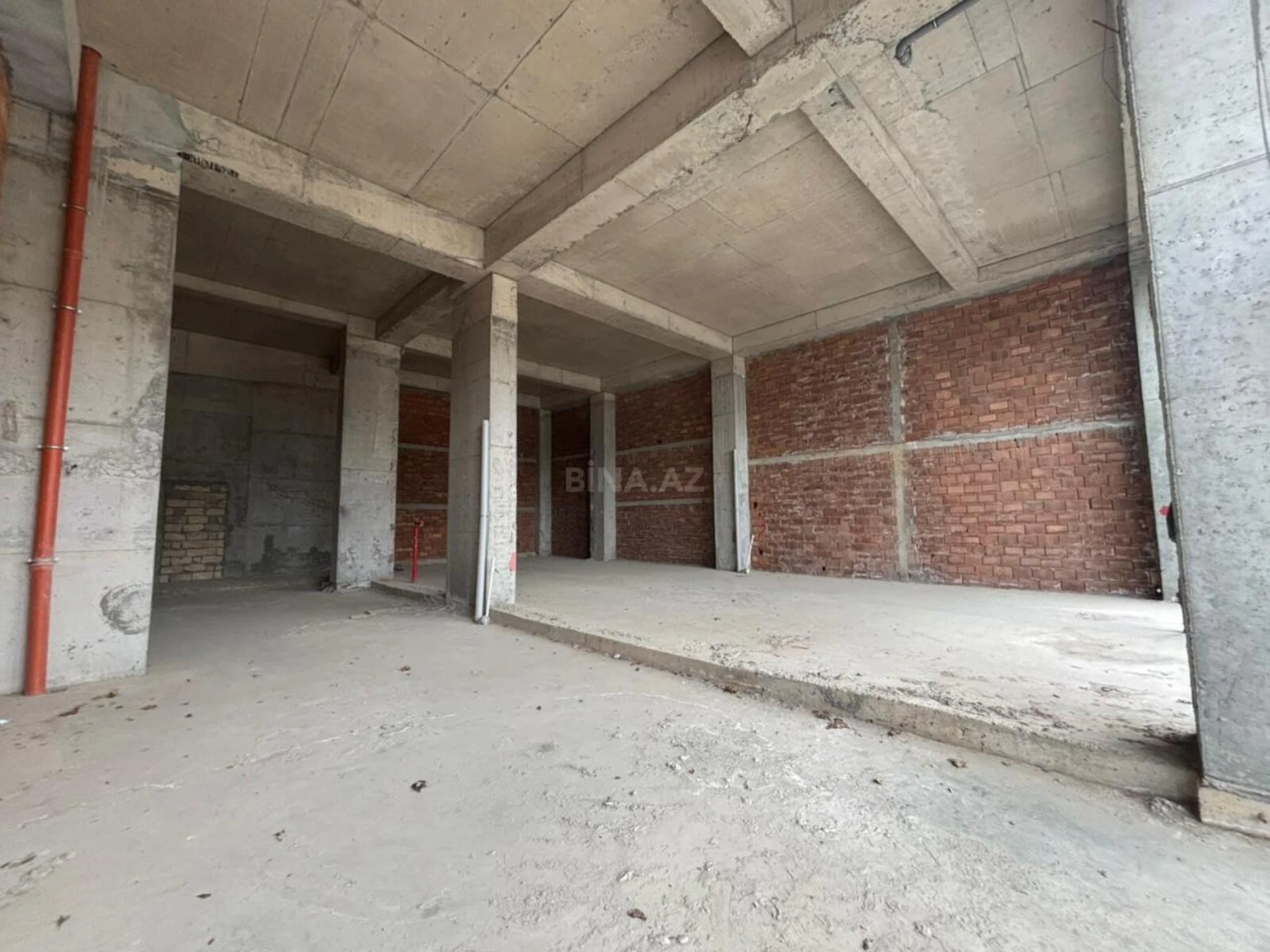 Kirayə verilir obyekt 245 m²