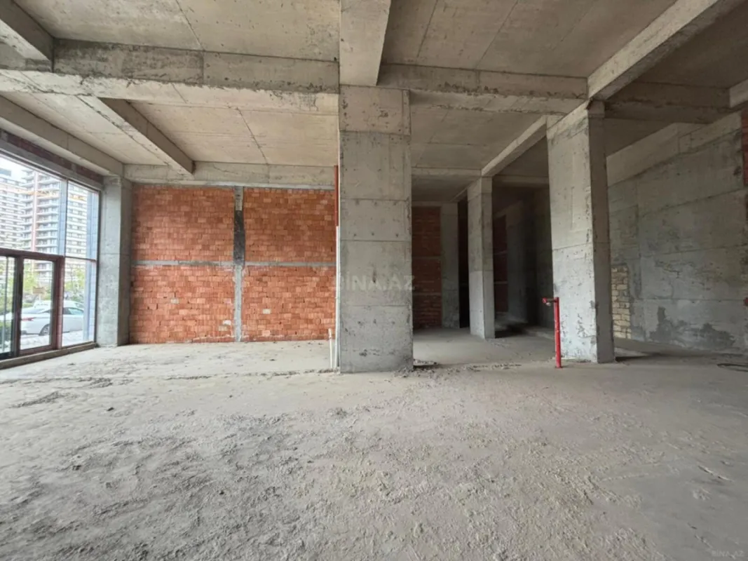 Kirayə verilir obyekt 245 m²