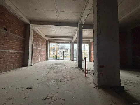 Kirayə verilir obyekt 245 m²