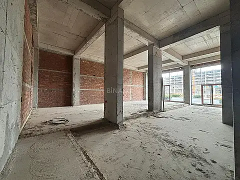 Kirayə verilir obyekt 245 m²