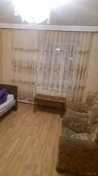 Kirayə verilir 2 otaqlı mənzil 45 m²