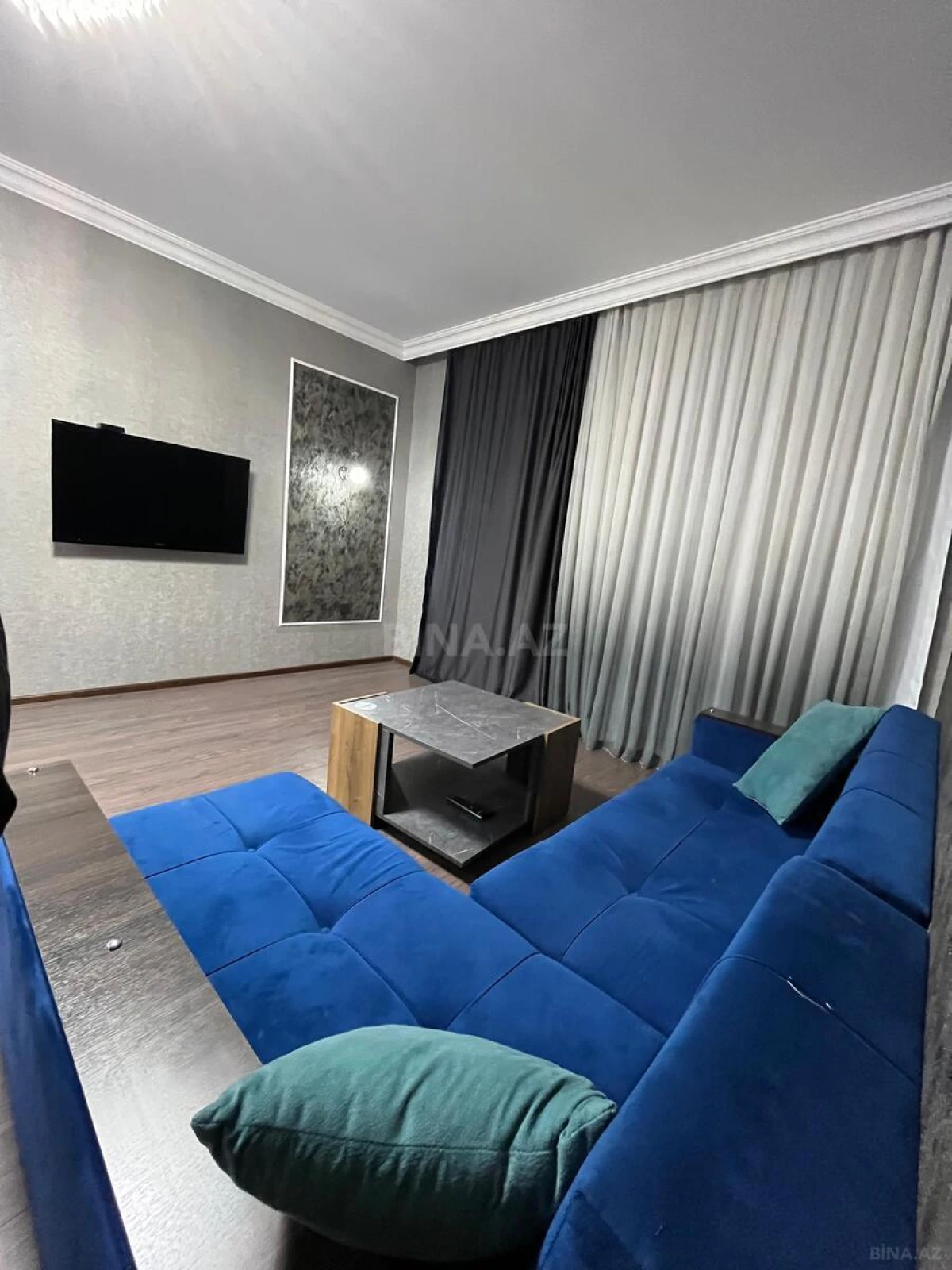 Kirayə verilir 2 otaqlı mənzil 70 m²