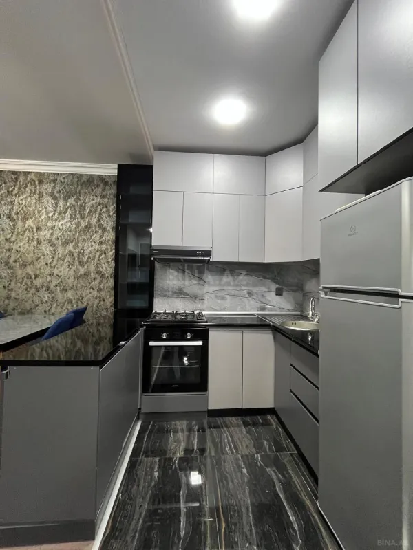 Kirayə verilir 2 otaqlı mənzil 70 m²