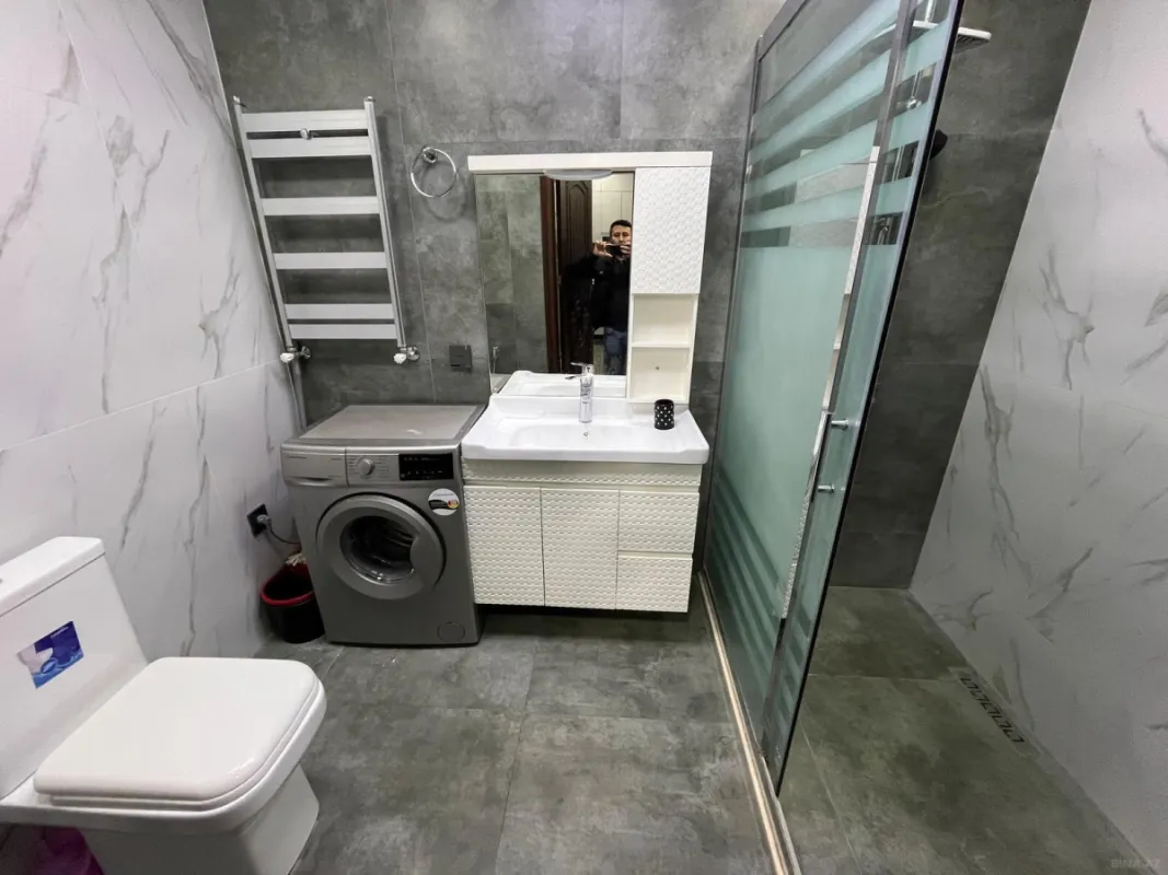 Kirayə verilir 2 otaqlı mənzil 70 m²