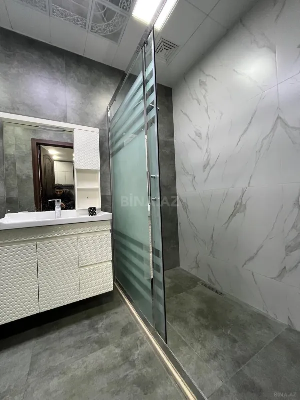 Kirayə verilir 2 otaqlı mənzil 70 m²