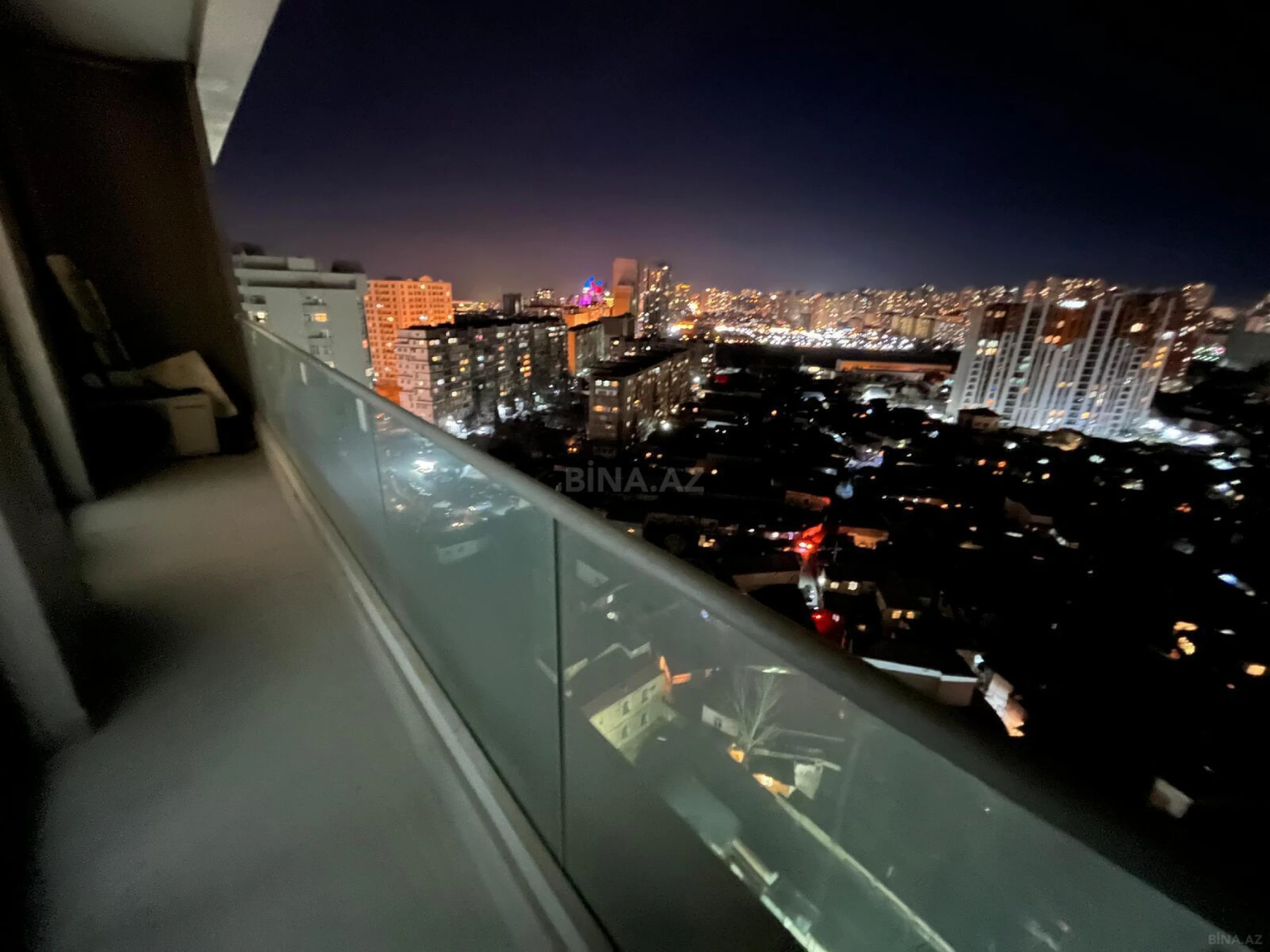 Kirayə verilir 2 otaqlı mənzil 70 m²