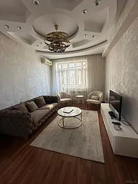 Kirayə verilir 2 otaqlı mənzil 82 m² — Bakı 2 otaq 82.00 m²