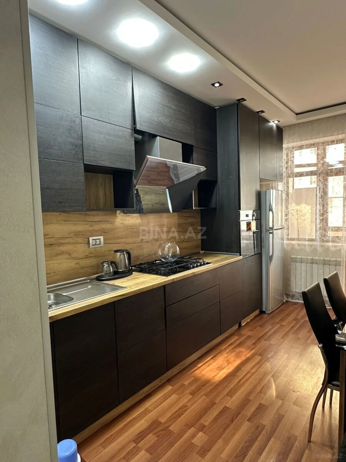 Kirayə verilir 2 otaqlı mənzil 82 m²