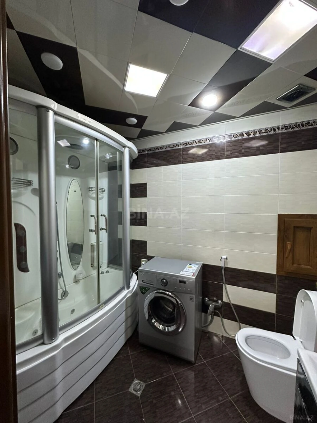 Kirayə verilir 2 otaqlı mənzil 82 m²