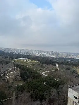 Satılır 3 otaqlı mənzil 137 m²