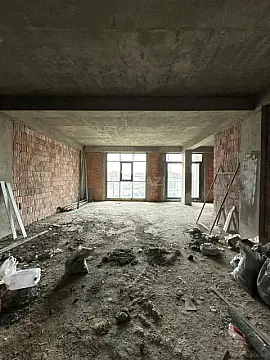 Satılır 2 otaqlı mənzil 84.3 m²