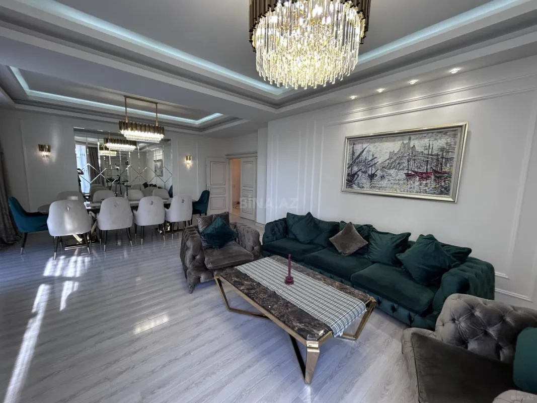 Kirayə verilir 3 otaqlı mənzil 138 m²