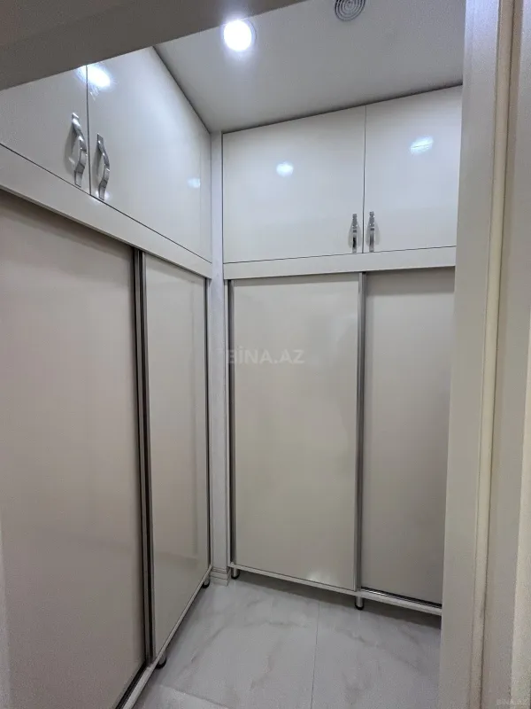 Kirayə verilir 3 otaqlı mənzil 138 m²
