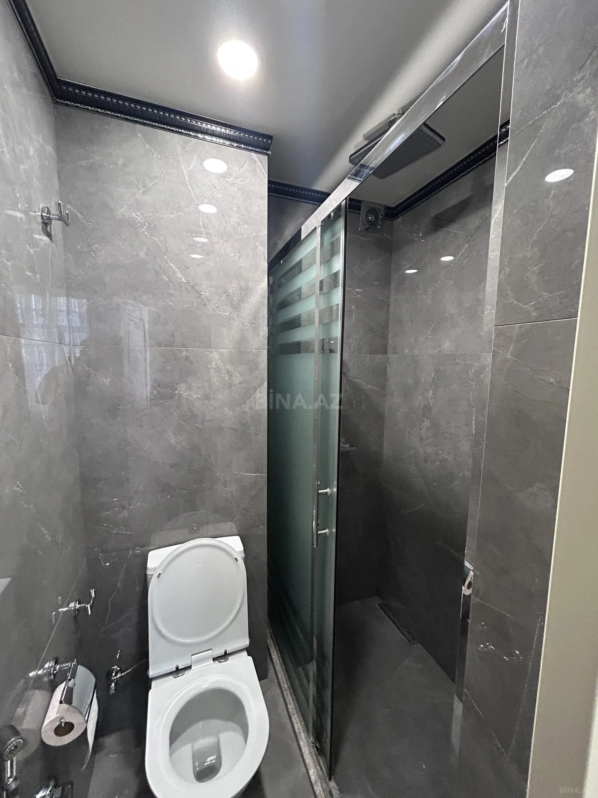 Kirayə verilir 3 otaqlı mənzil 138 m²