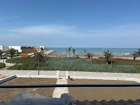 Satılır 6 otaqlı həyət evi 450 m²