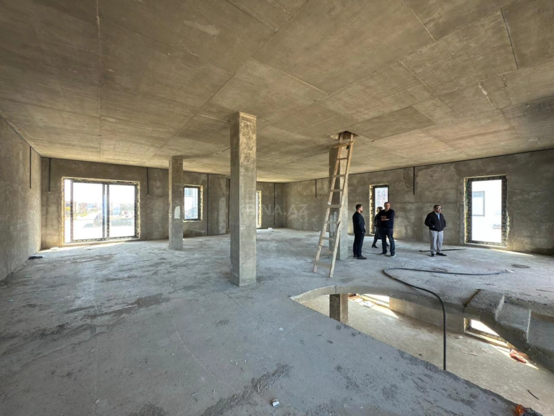 Satılır 6 otaqlı həyət evi 450 m²